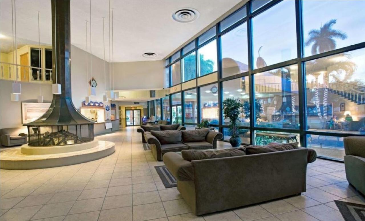 Bposhtels Hollywood Florida Hostel Exterior photo