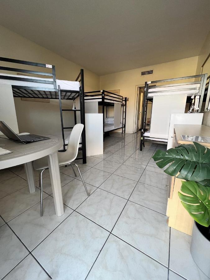 Bposhtels Hollywood Florida Hostel Exterior photo
