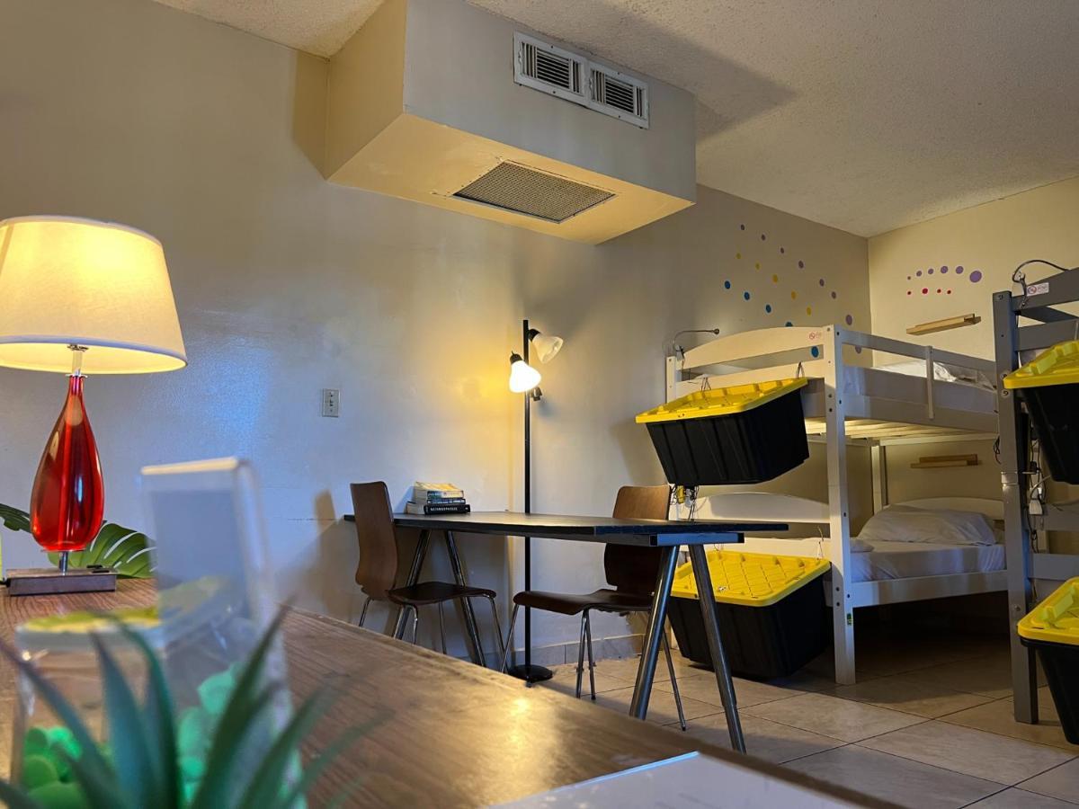 Bposhtels Hollywood Florida Hostel Exterior photo